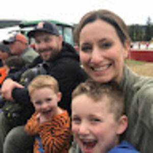 Meet your Posher, Elizabeth